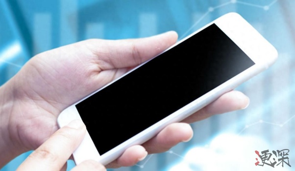 手機_副本1.jpg 手機_副本1.jpg