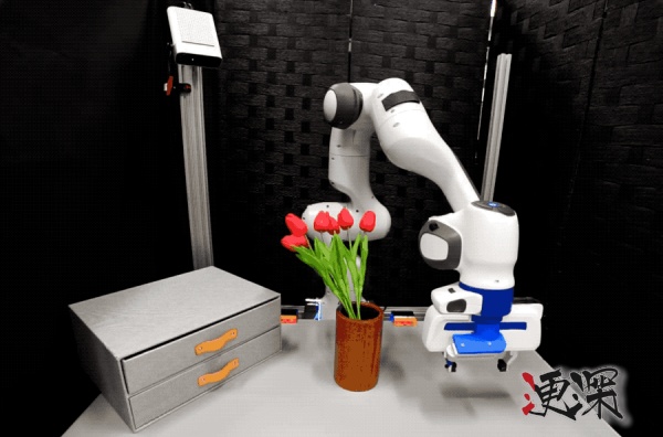 李飛飛2_副本1.jpg 李飛飛2_副本1.jpg