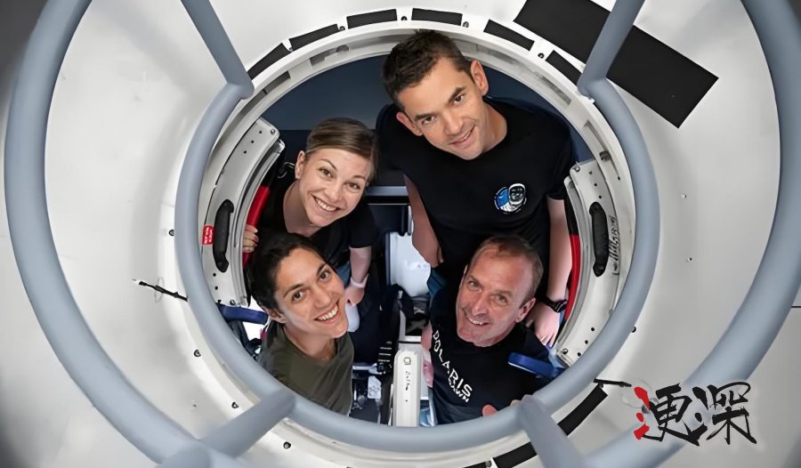 太空(1)_副本.jpg 太空(1)_副本.jpg