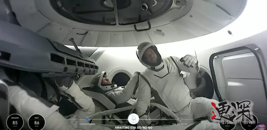 太空3_副本.jpg 太空3_副本.jpg